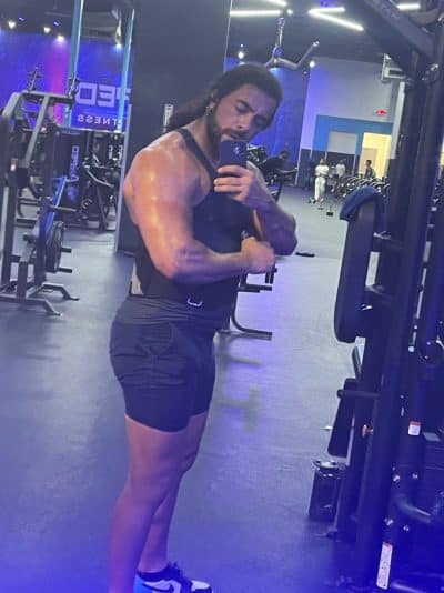 An image in Massimo's male escort portfolio