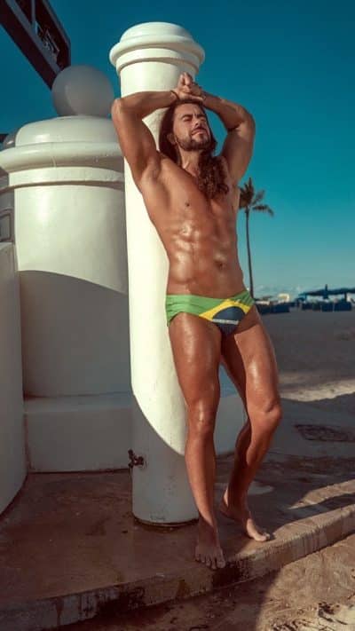 An image in Massimo's male escort portfolio