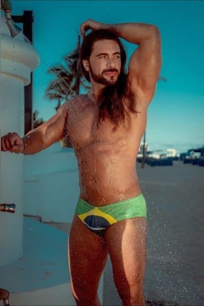 An image in Massimo's male escort portfolio