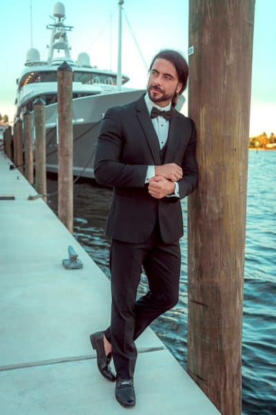 An image in Massimo's male escort portfolio