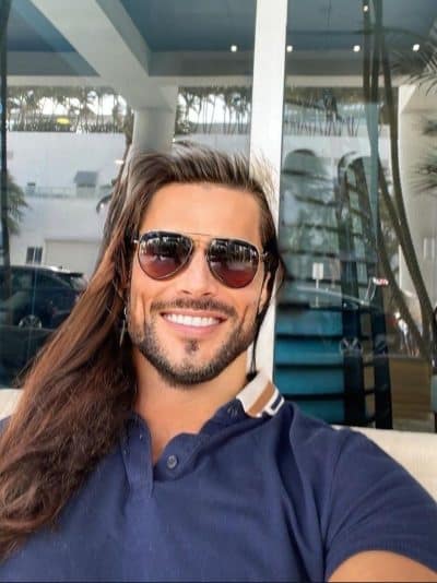 An image in Massimo's male escort portfolio