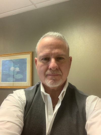 An image in Richard S's male escort portfolio