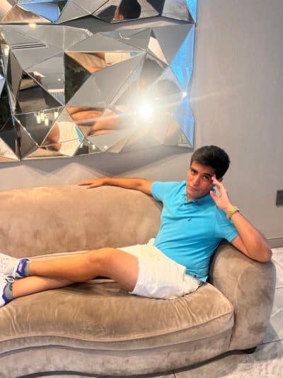 An image in Danny's male escort portfolio