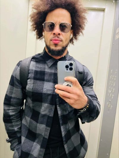 An image in Yohan's male escort portfolio