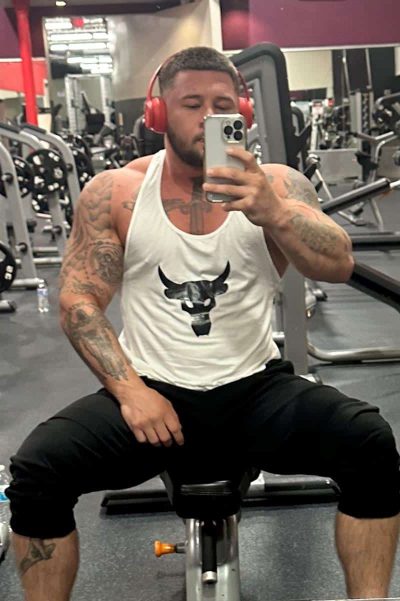 An image in Benny's male escort portfolio