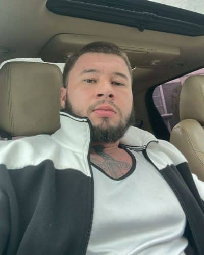 An image in Benny's male escort portfolio