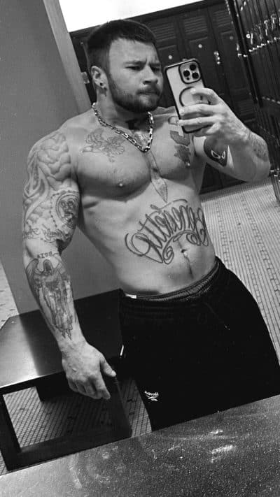 An image in Benny's male escort portfolio