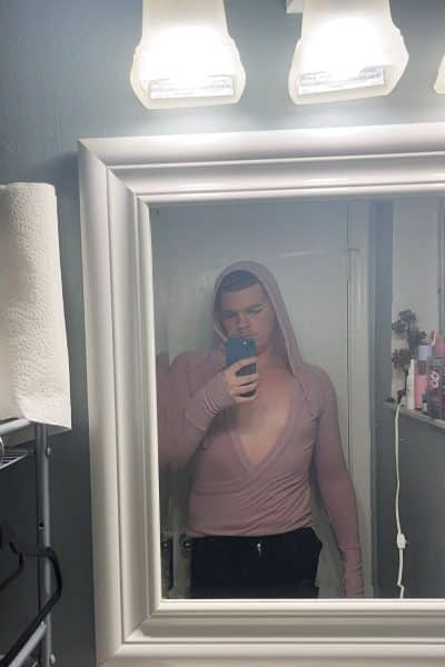 An image in Devon's male escort portfolio