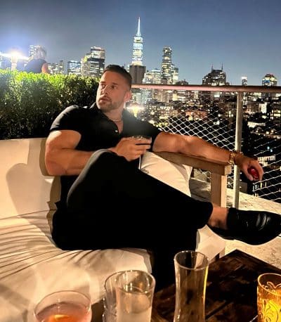 An image in Evan's male escort portfolio