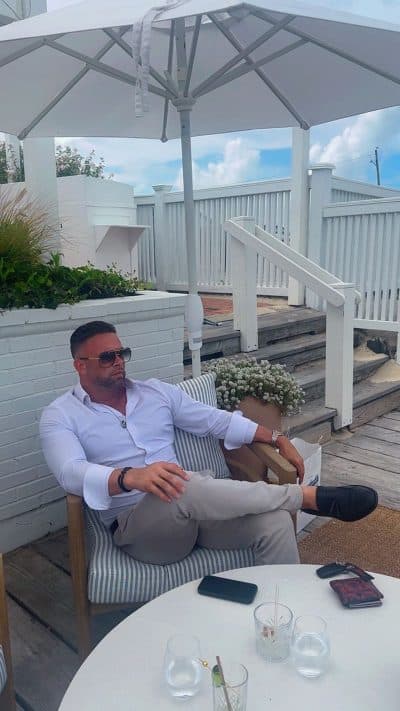 An image in Evan's male escort portfolio