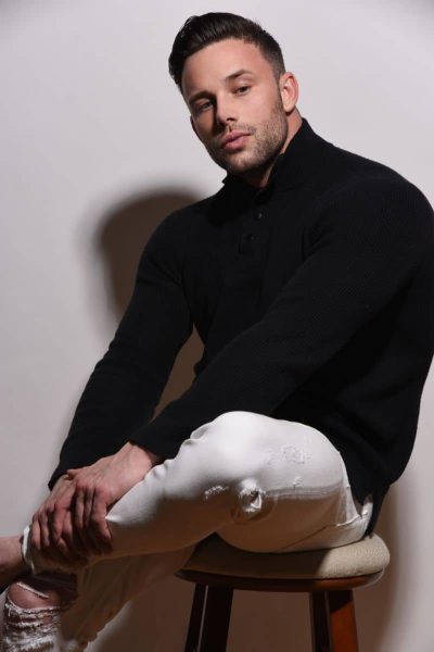 An image in Evan's male escort portfolio