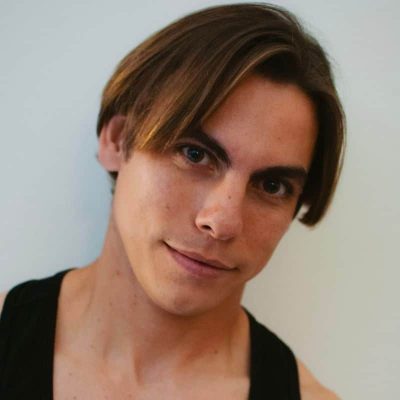 An image in Alejandro's male escort portfolio