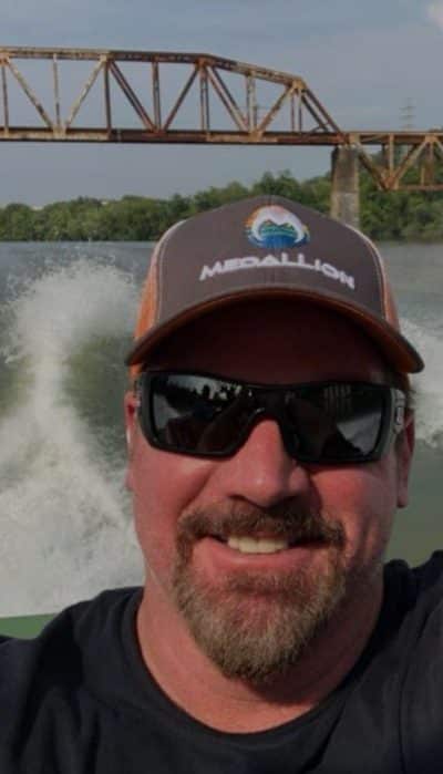 An image in James's male escort portfolio