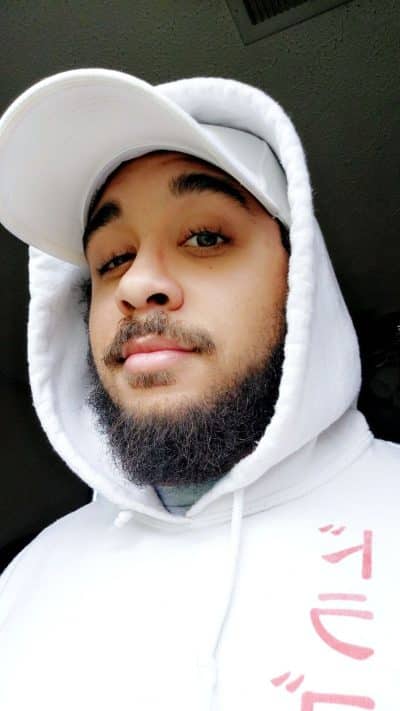 An image in Damian's male escort portfolio