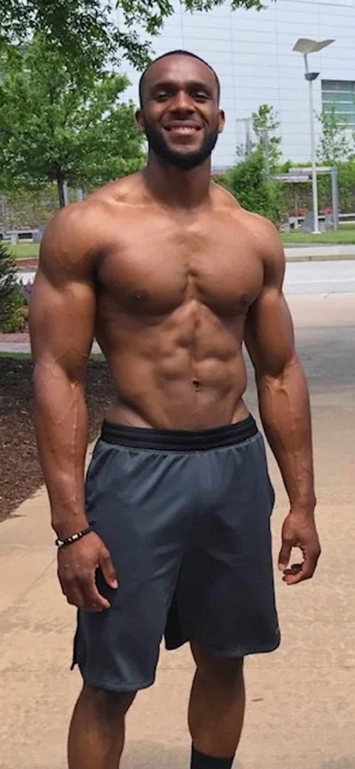 An image in Dominic's male escort portfolio
