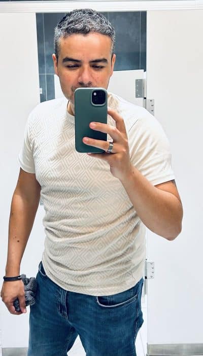 An image in Secasdu's male escort portfolio