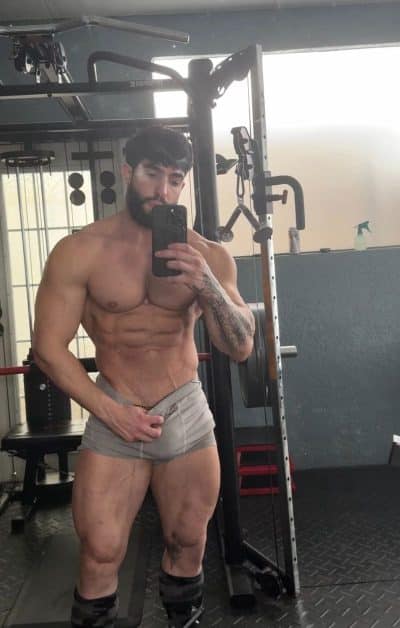 An image in Eddie's male escort portfolio