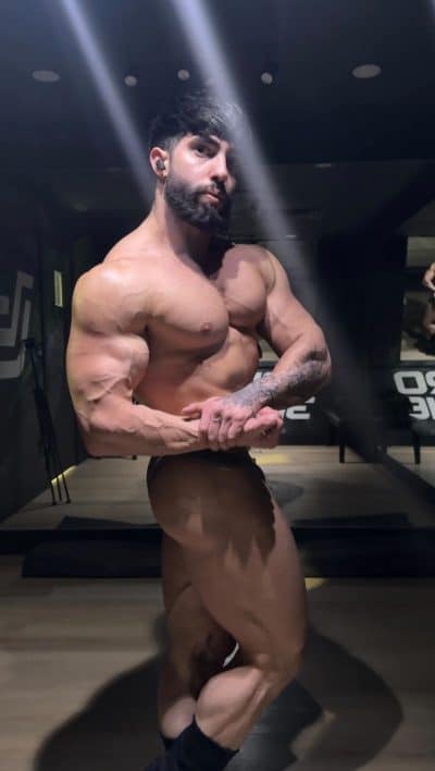 An image in Eddie's male escort portfolio