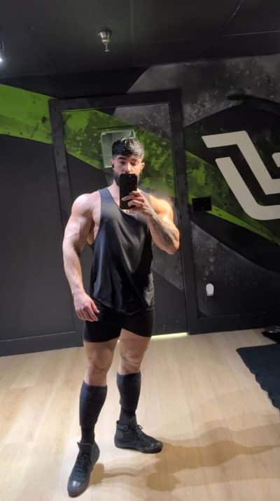 An image in Eddie's male escort portfolio