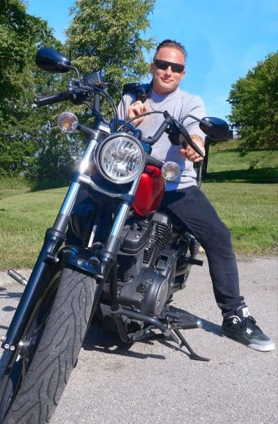 An image in Miclo's male escort portfolio