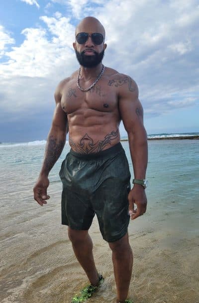 An image in Kenny's male escort portfolio