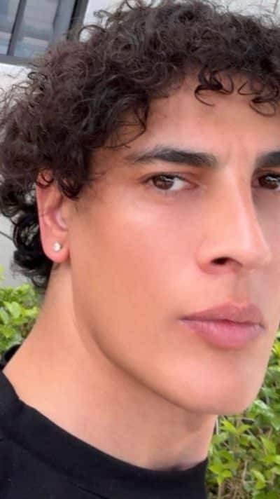 An image in Alek's male escort portfolio