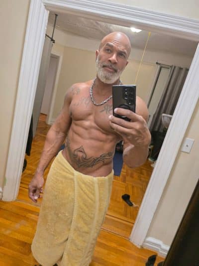 An image in Kenny's male escort portfolio