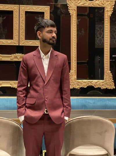 An image in Virat's male escort portfolio