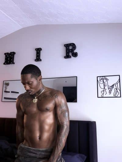 An image in A'mir's male escort portfolio