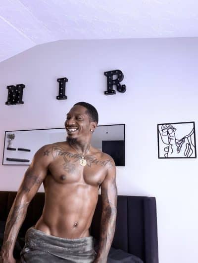 An image in A'mir's male escort portfolio