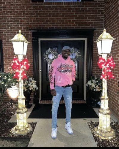 An image in A'mir's male escort portfolio