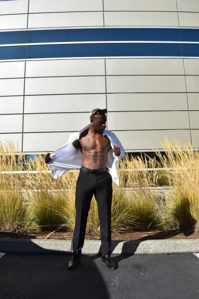 An image in Cosmo's male escort portfolio