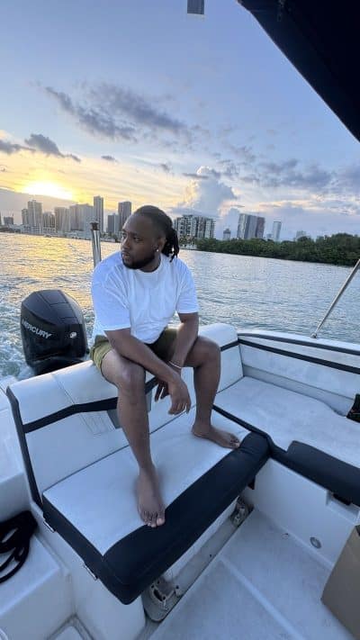 An image in Mark's male escort portfolio