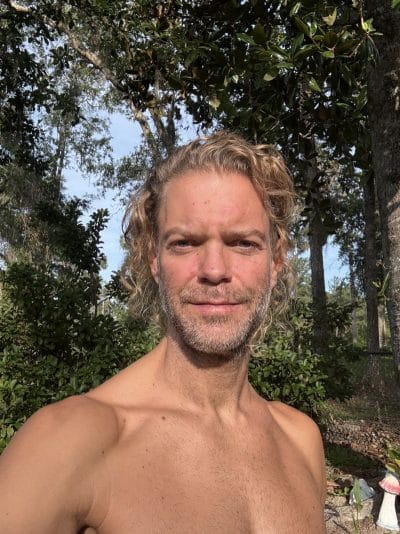 An image in Pierce's male escort portfolio