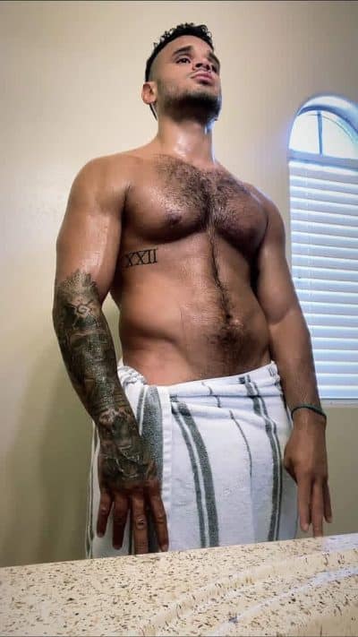 An image in Alonzo's male escort portfolio