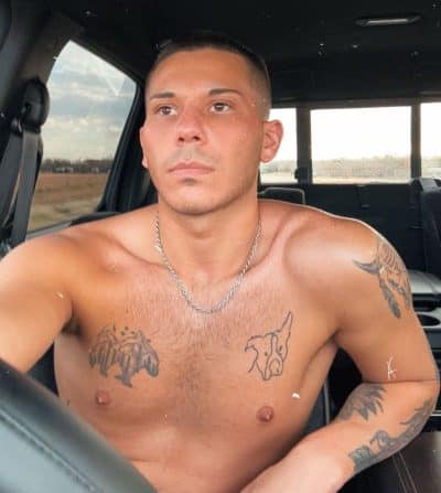 An image in Bry's male escort portfolio