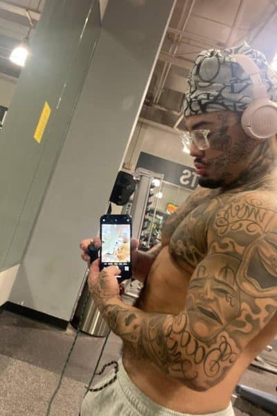 An image in Jay's male escort portfolio