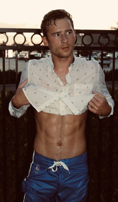 An image in Miki's male escort portfolio