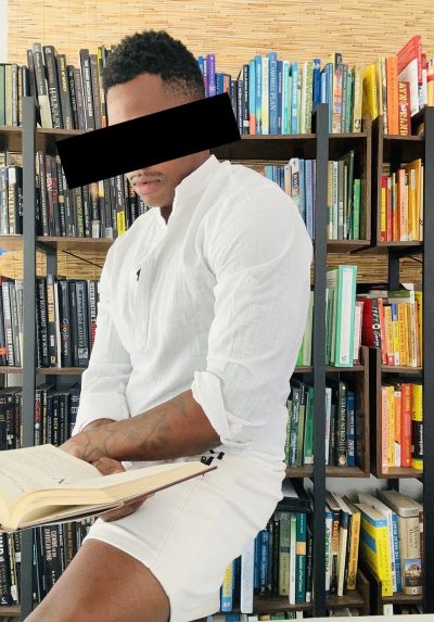 An image in Jaye's male escort portfolio