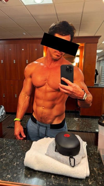 An image in Rod's male escort portfolio