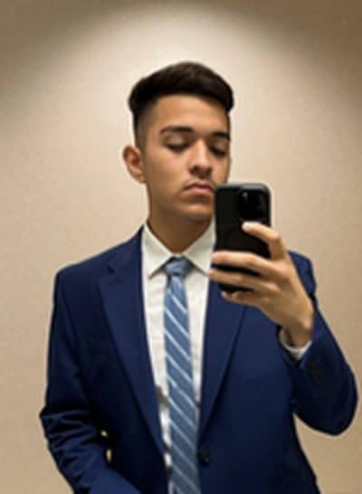 An image in Alex's male escort portfolio