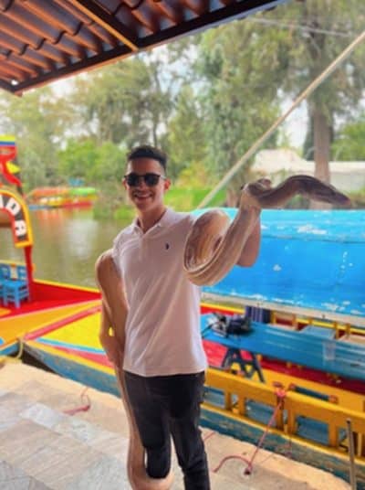 An image in Alex's male escort portfolio