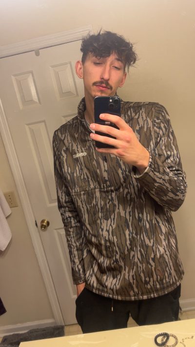 An image in Dylan's male escort portfolio