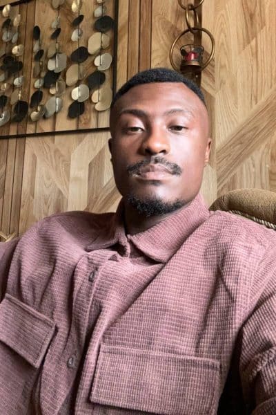 An image in Howard's male escort portfolio