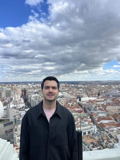 An image in Oscar's male escort portfolio