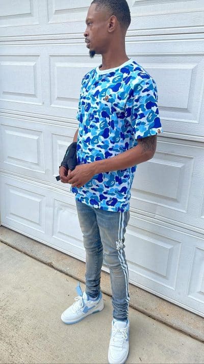 An image in Nate's male escort portfolio