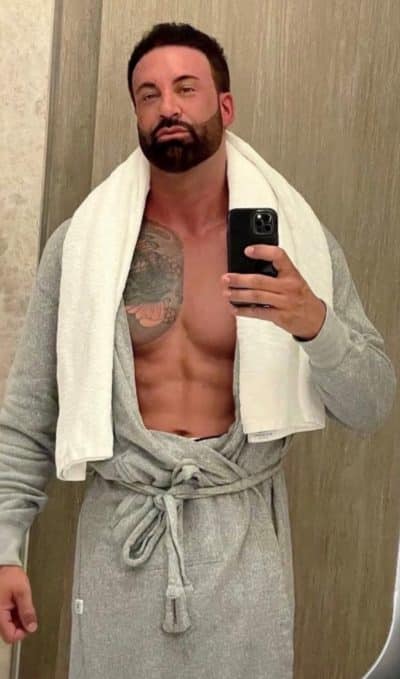 An image in Robby's male escort portfolio