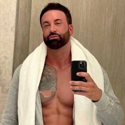 Male Escort Robby