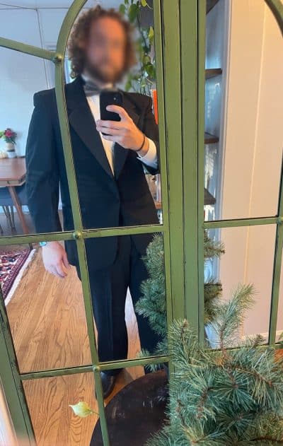 An image in Nate's male escort portfolio