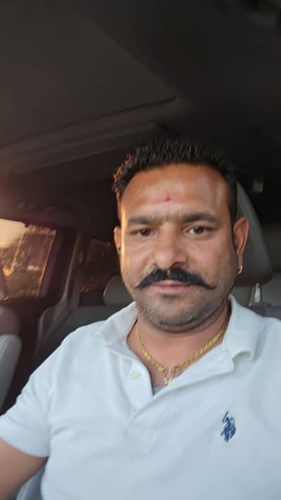 An image in Raj's male escort portfolio